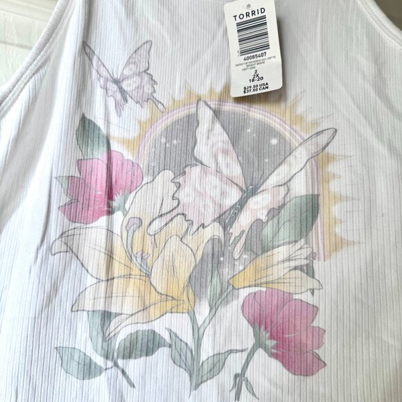 Torrid Floral Butterfly Cropped Tee NWT Size 2(18-20) - Picture 3 of 7